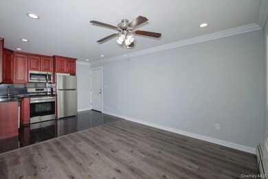 118 Carleton Ave unit 2B, Islip Terrace, NY 11752 - photo 5