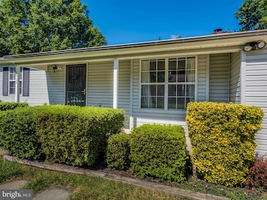 12713 Lampton Ln, Fort Washington, MD 20744 - photo 5