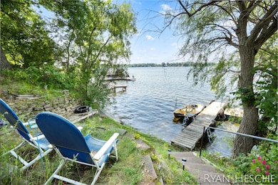 6-web-or-mls-2230 Belding Ave-6