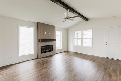 3391 Brook Landing Ct, Des Moines, IA 50317 - photo 4