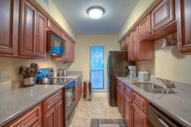 2512 Demere Rd unit 5, Saint Simons Island, GA 31522 - photo 6
