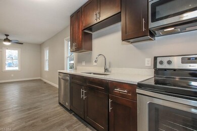 1739 E 298th St, Wickliffe, OH 44092 - photo 3