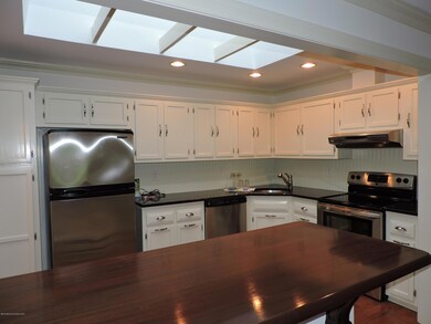 11 Dickinson Ct unit C, Red Bank, NJ 07701 - photo 3