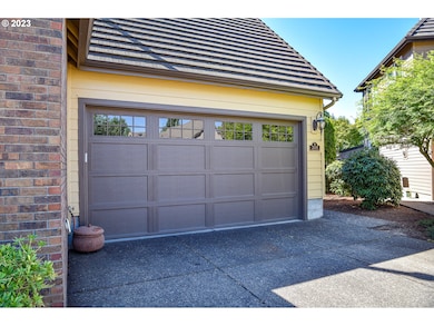 2115 Sparrow Ct, Eugene, OR 97401 - photo 2