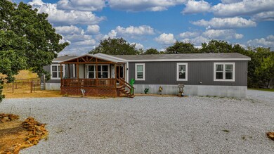 Manufactured / mobile home featuring covered porch