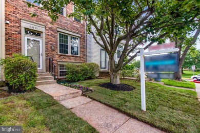 13347 Burkitts Rd, Fairfax, VA 22033 - photo 4