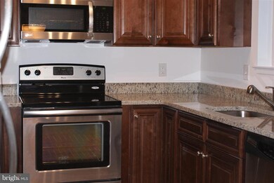 1950A Villaridge Dr unit A, Reston, VA 20191 - photo 7