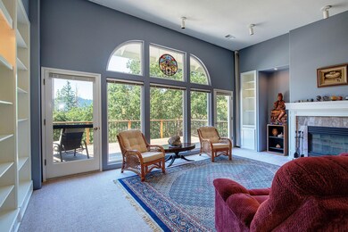 171 Alpine LivingR