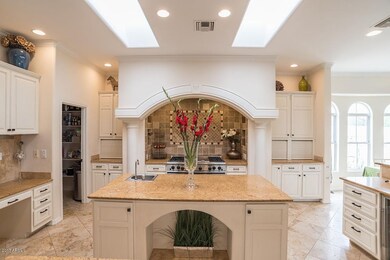 CHEFS KITCHEN