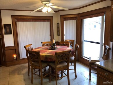 422 Rexine Dr, Alamo, TX 78516 - photo 4