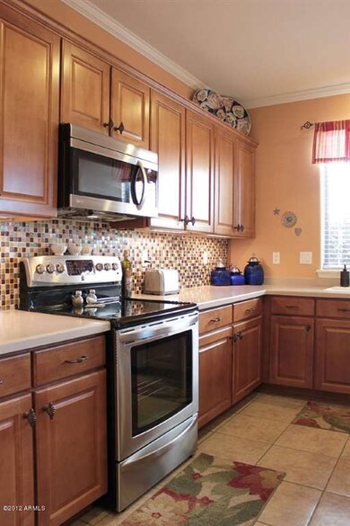 07Stainless appliances