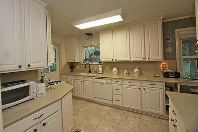 6214 Cindy Ln, Houston, TX 77008 - photo 5