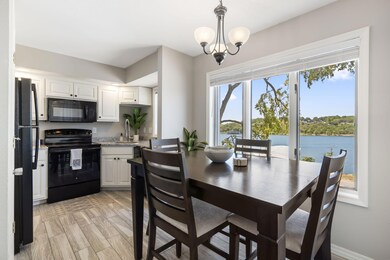 361 Anchors Point Ln unit 305, Kimberling City, MO 65686 - photo 7