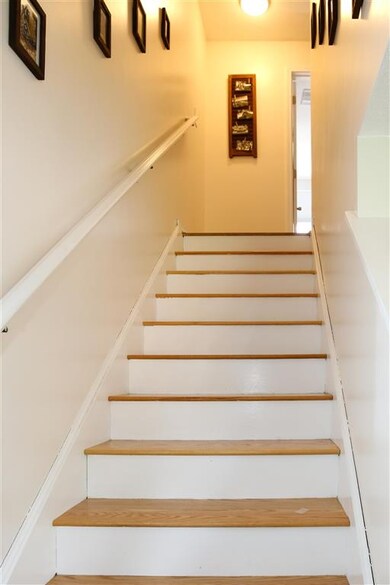 7 Emery St unit A, Merrimac, MA 01860 - photo 3