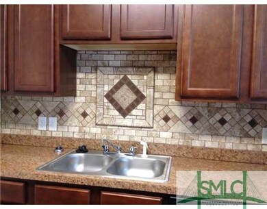 Kitchen. Custom Tile Back Splash