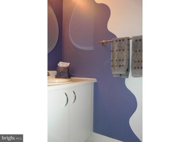 1102 Barbaras Ct, North Wales, PA 19454 - photo 5