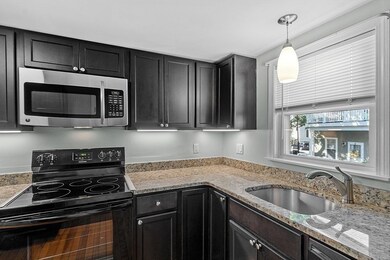 7 Andrew St unit 14, Salem, MA 01970 - photo 4