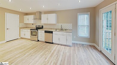 5247 Pogue St, Spartanburg, SC 29301 - photo 3