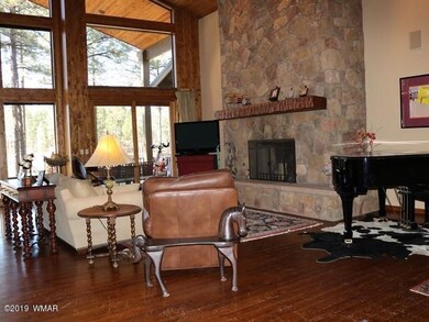 007_Living Room