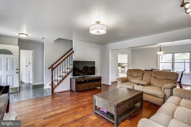 2129 Greenwich St, Falls Church, VA 22043 - photo 6