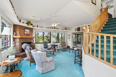 Living Room (4)