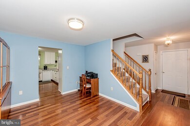 607 Cinnamon Tree Ct, Catonsville, MD 21228 - photo 6