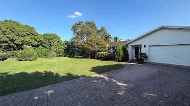 11030 SW 42nd Ct, Davie, FL 33328 - photo 5