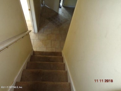 723 Oaks Manor Ct, Jacksonville, FL 32211 - photo 2