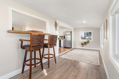 5 Lillian Ave, Rochdale, MA 01542 - photo 5