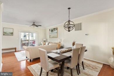 25316 Nesting Square, Chantilly, VA 20152 - photo 3