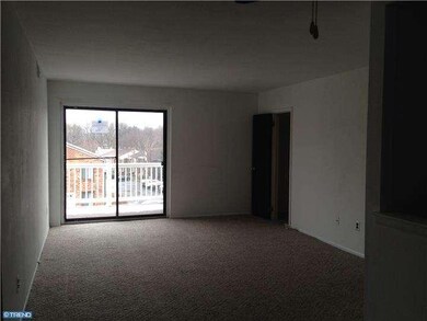 6925 Hilltop Dr unit 925, Brookhaven, PA 19015 - photo 3