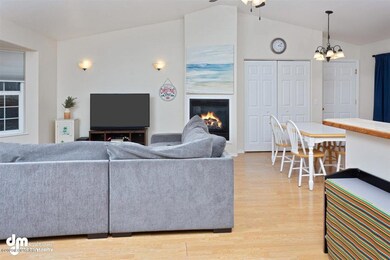 03-Living Room_DMD_4451