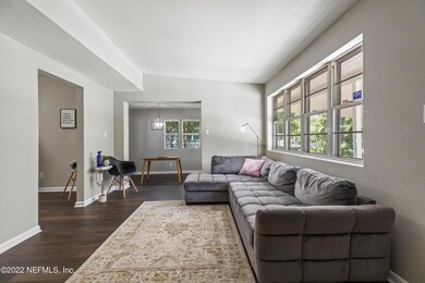 6004 Edgefield Dr, Jacksonville, FL 32205 - photo 6