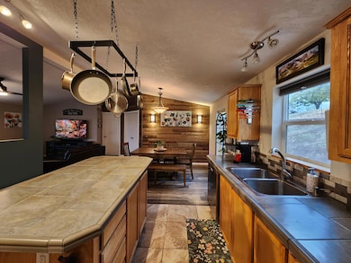 198 Flamingo Dr, Eagle Point, OR 97524 - photo 7