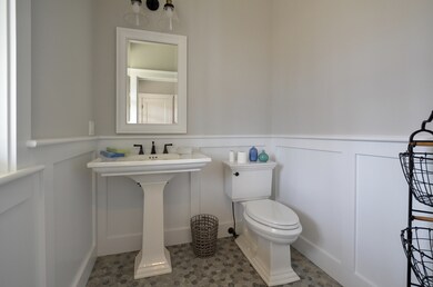 24 Paddock Rd, Oak Bluffs, MA 02557 - photo 5