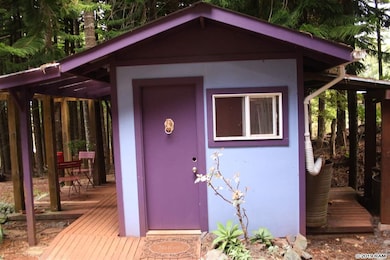 66 Kahakapao Rd unit A, Makawao, HI 96768 - photo 3