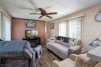 44 Poinsettia Dr, Fort Myers, FL 33905 - photo 5