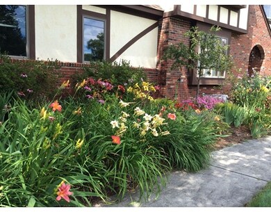 8 Desantis Dr, Ware, MA 01082 - photo 4