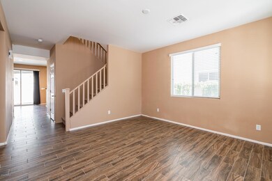04_Living-Room-01