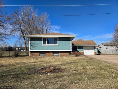 8504 Edison St NE, Minneapolis, MN 55449 - photo 2