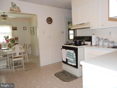 117 Lake Deerbrook Dr, Little Egg Harbor Township, NJ 08087 - photo 5