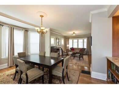 546 N Marion St, Oak Park, IL 60302 - photo 3