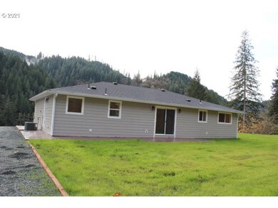 16855 Oregon 42, Myrtle Point, OR 97458 - photo 6