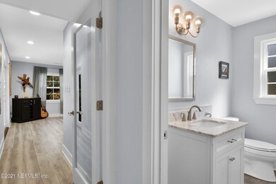 2617 Algonquin Ave- !st Floor half bath