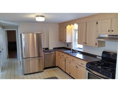 231 Essex St unit 231, Weymouth, MA 02188 - photo 3