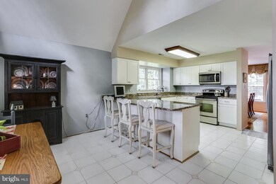 7223 Harbor Ln unit 2-1, Columbia, MD 21045 - photo 4