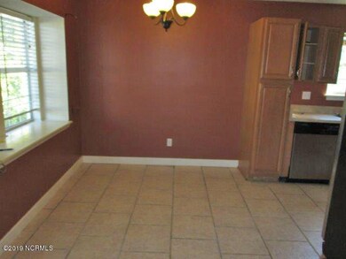 201 Pebble Ln, Jacksonville, NC 28546 - photo 7