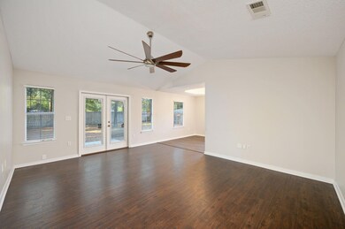 7-web-or-mls-3158 Skyline Dr-05