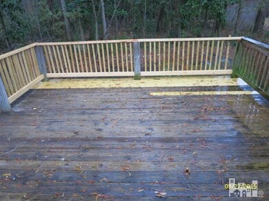 320 S Cowan St, Burgaw, NC 28425 - photo 4