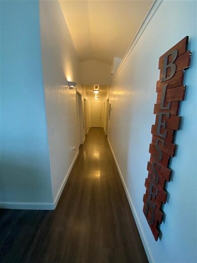 203 E 5th St, Cushing, OK 74023 - photo 7